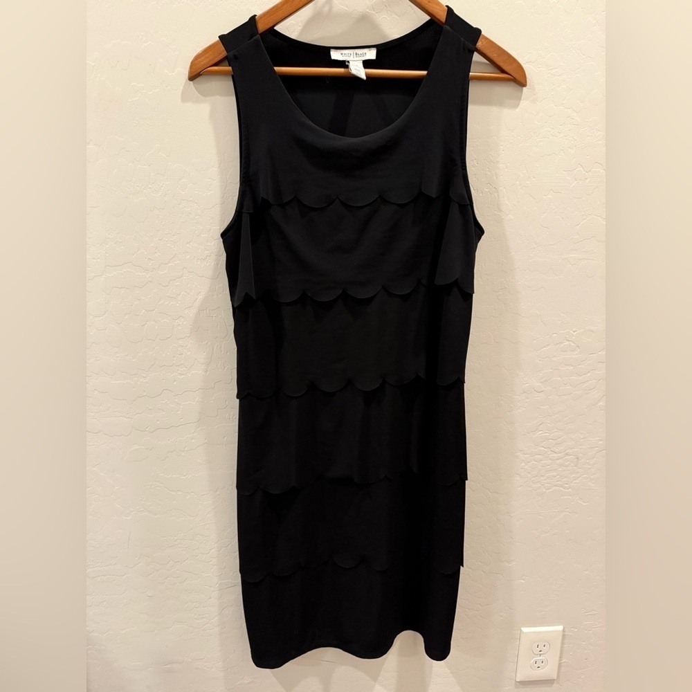 White House Black Market Scallop Dress – Women’s Large
